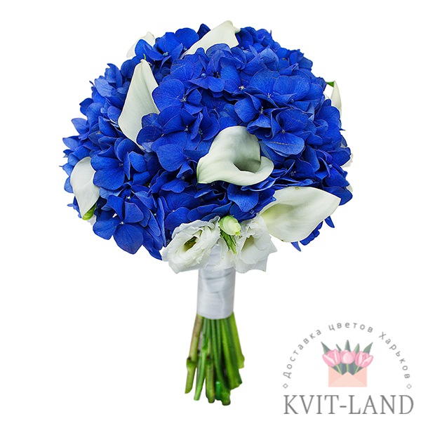 свадебный букет в бело-синем цвете