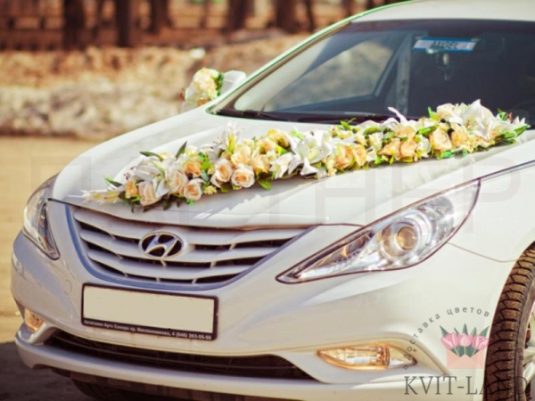 украшение цветами авто на свадьбу
