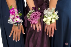 свадебные браслеты из цветов
