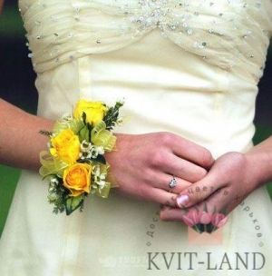 свадебный браслет из цветов