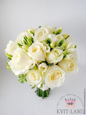 свадебный букет из белых цветов